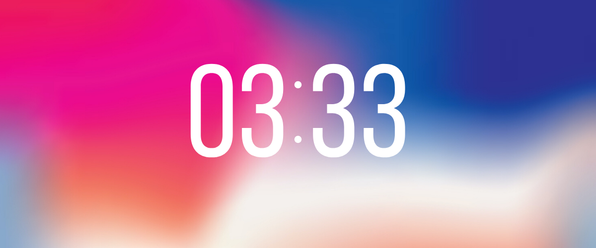 03h33