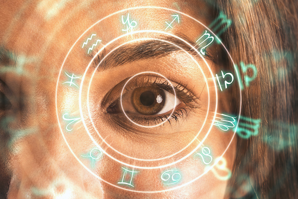 Yeux d'une femme pour le calcul decan