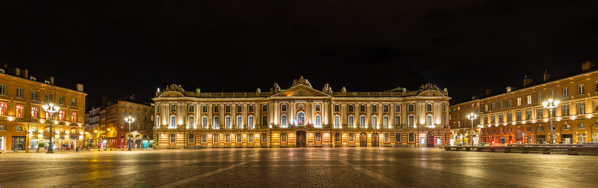 La place du Capitol à Toulouse La place du Capitol, vue de nuit