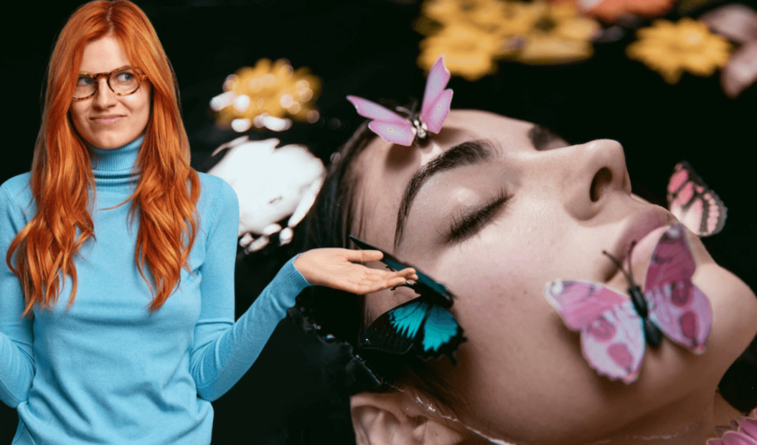 des papillons sur une femme